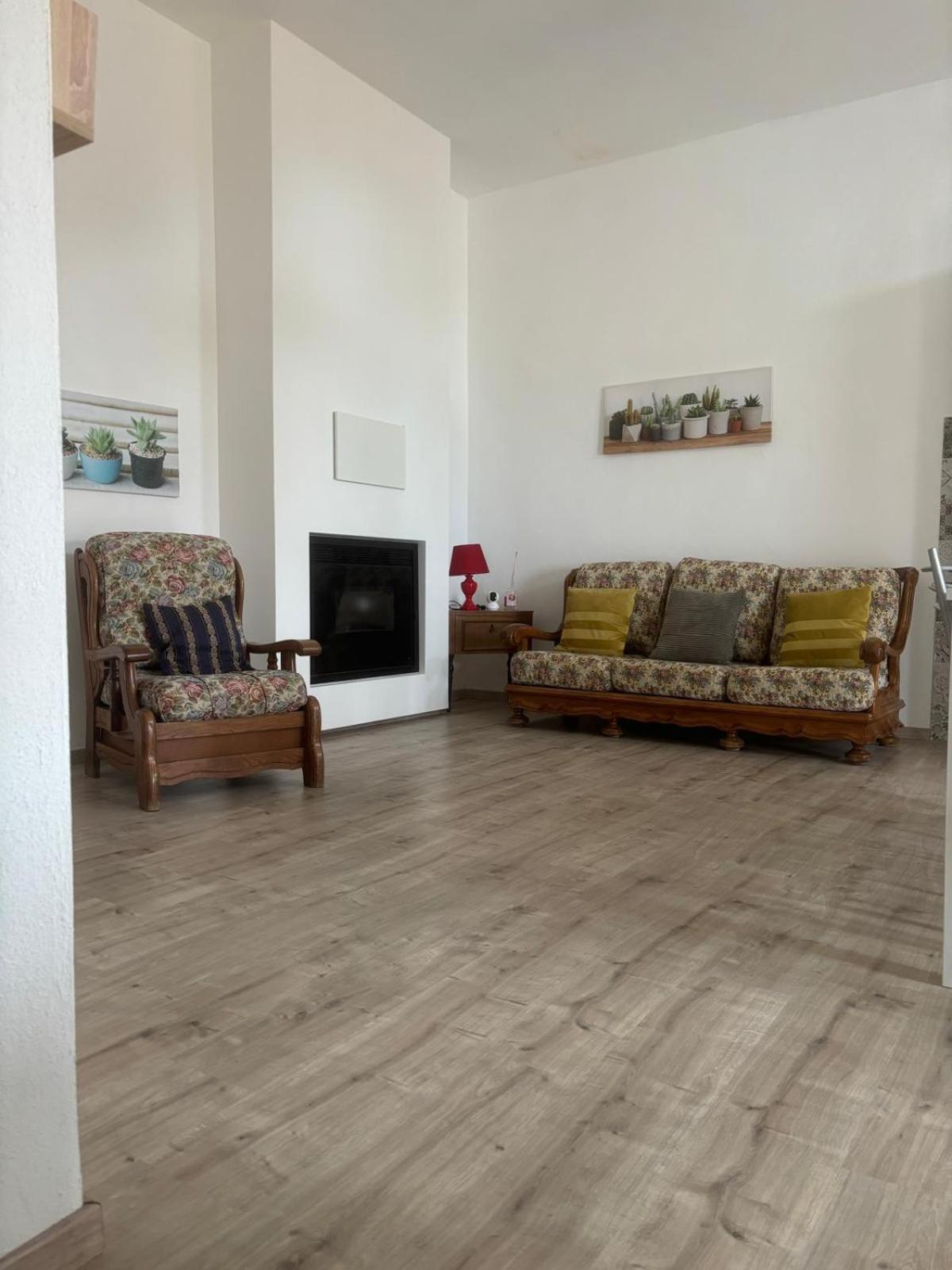 Al Castello Apartment Фиумефредо Бруцио Екстериор снимка